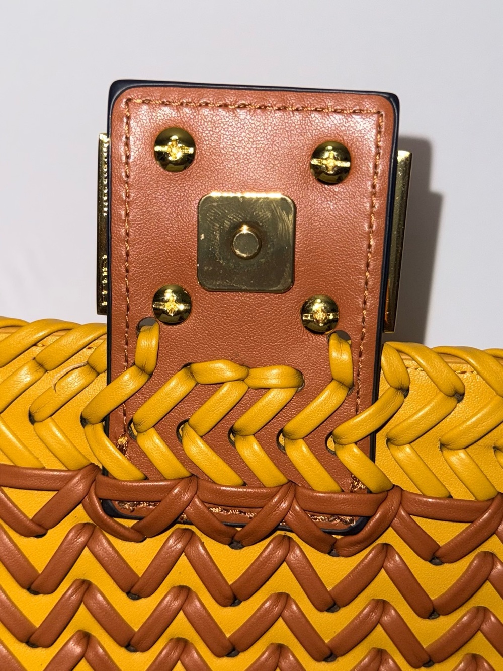 Nwt FENDI Rare interlace Baguette Woven leather Bag Authentic - Picture 9 of 11